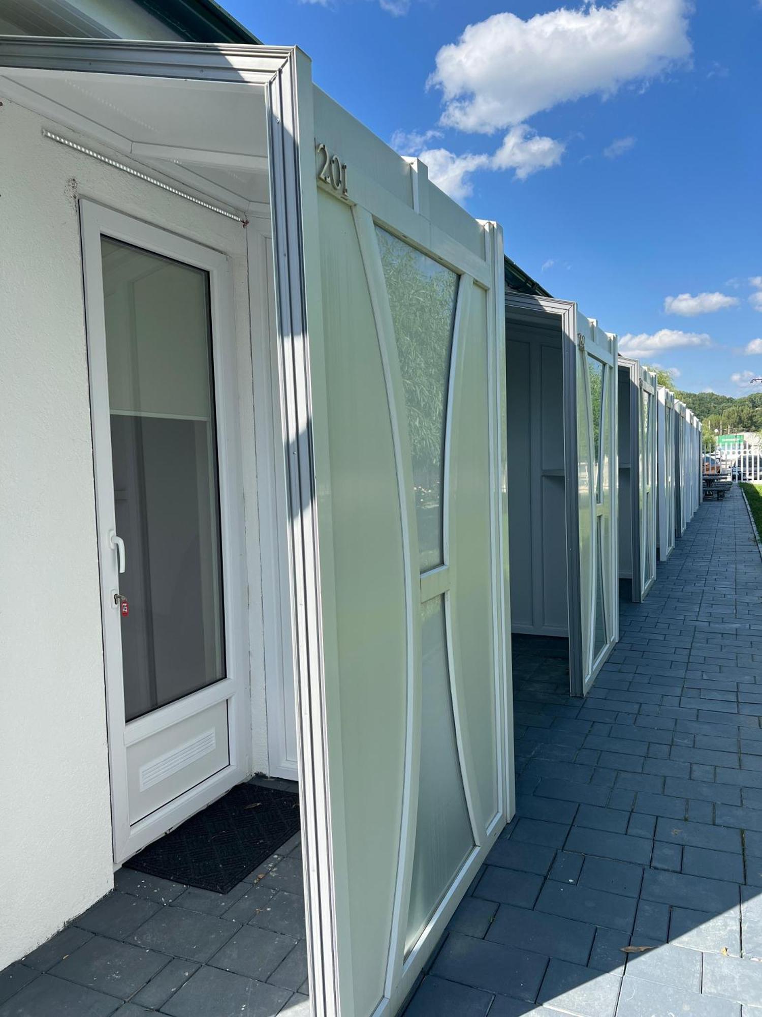 Hotel Royal Park Complex Bascov Zewnętrze zdjęcie