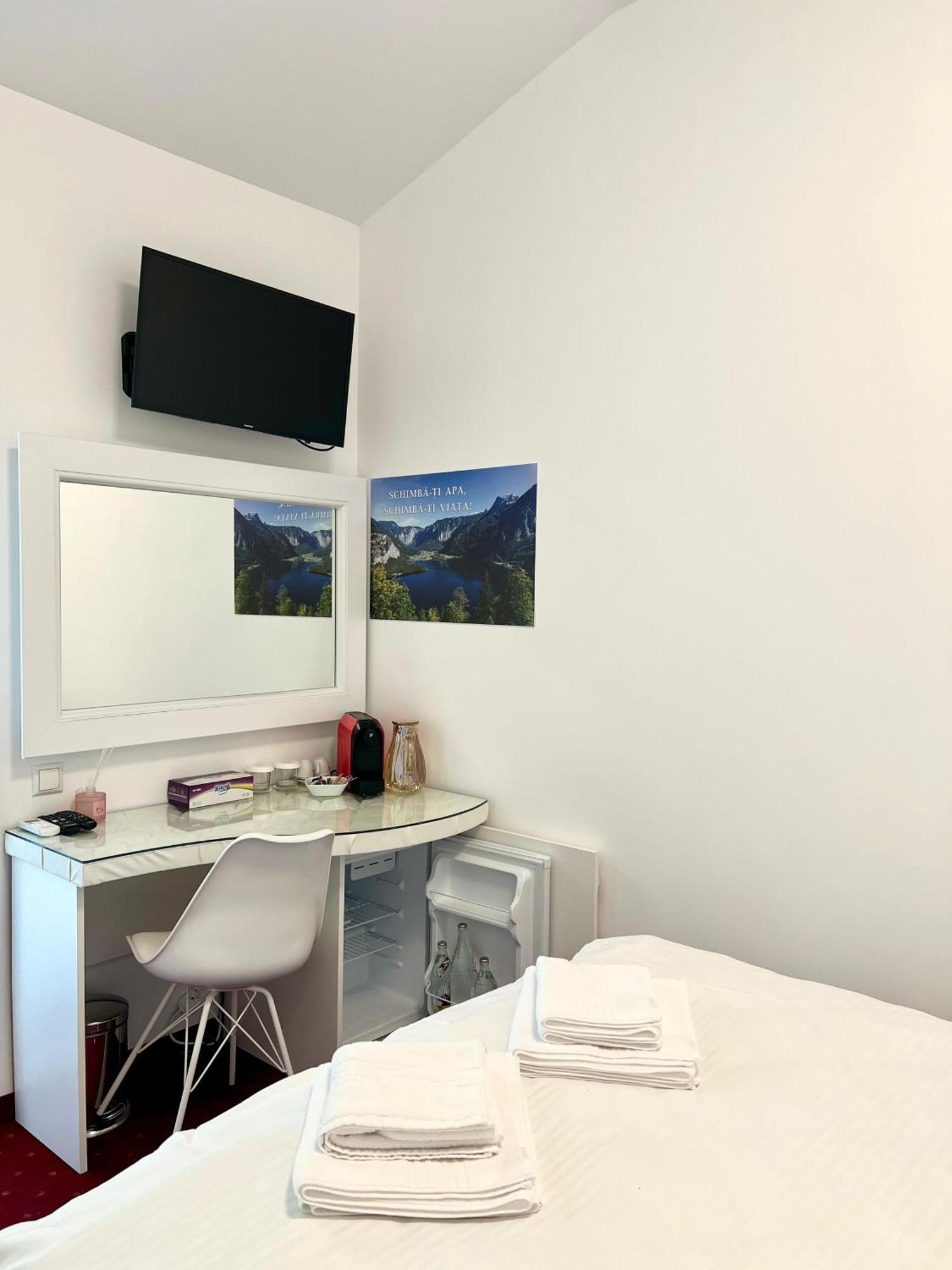 Hotel Royal Park Complex Bascov Zewnętrze zdjęcie