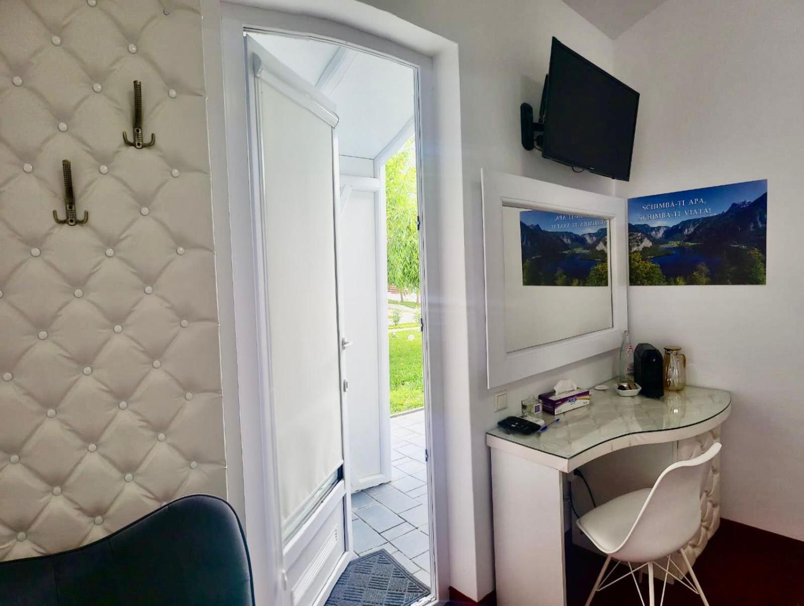 Hotel Royal Park Complex Bascov Zewnętrze zdjęcie