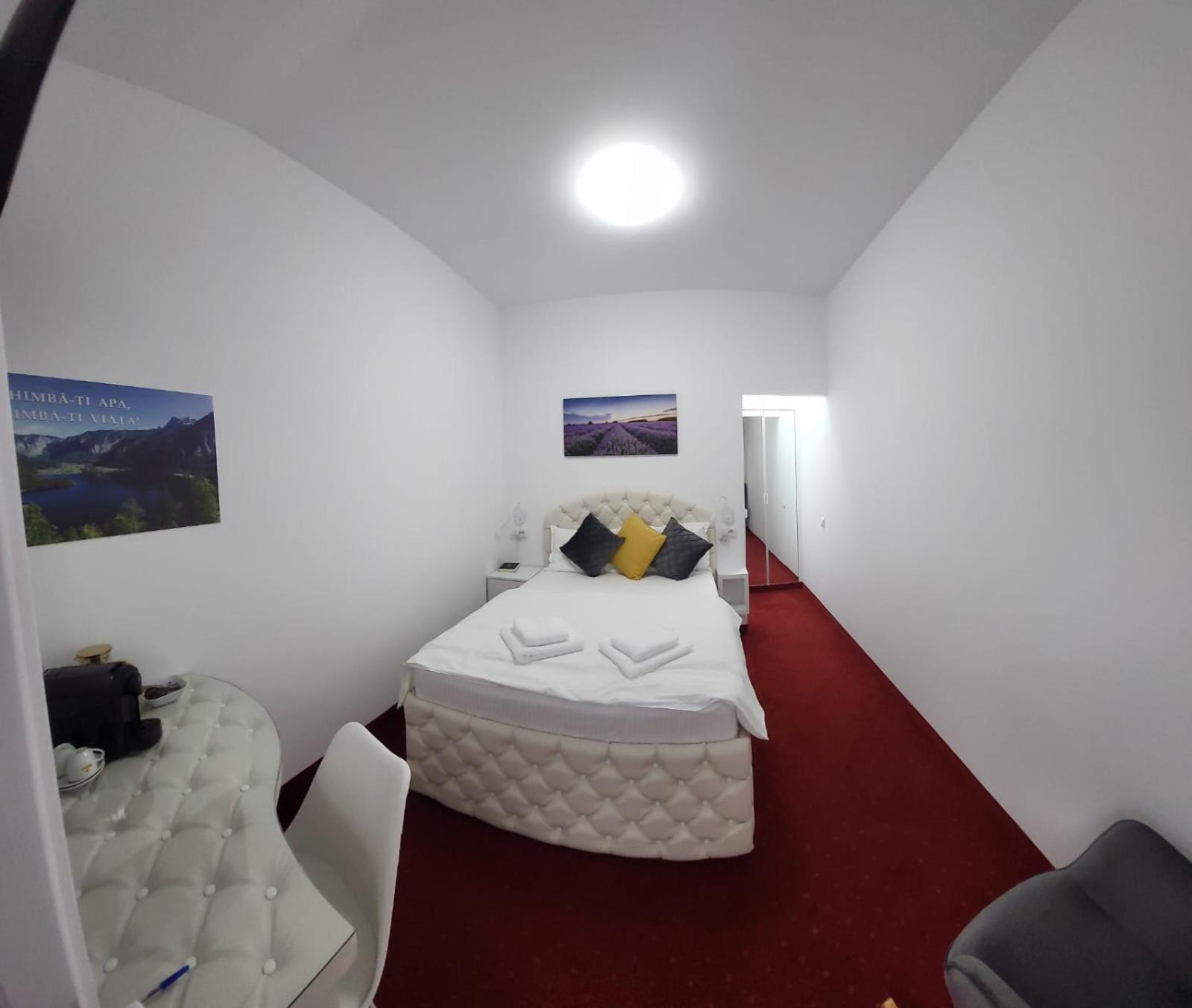 Hotel Royal Park Complex Bascov Zewnętrze zdjęcie